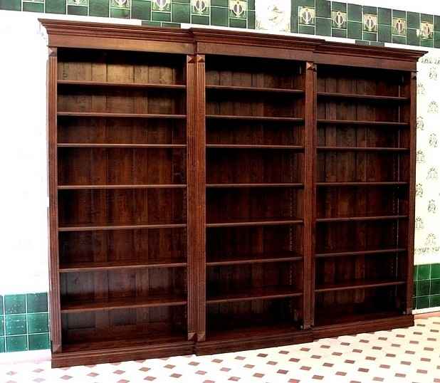 B&uuml;cherregal