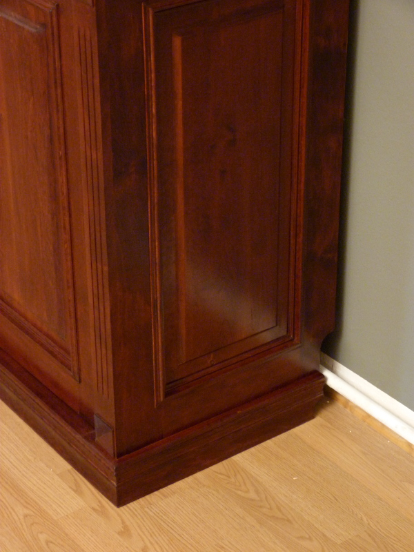 Bücherregal mit geschlossenem Unterbau, Erle massiv, EINER15 Bücherregal mit geschlossenem Unterbau, Erle massiv, EINER15