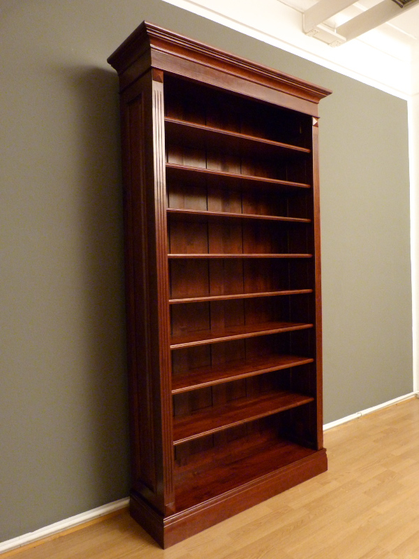 Bücherregal Massivholz im Mahagoniton EINER9 Bücherregal Massivholz im Mahagoniton EINER9