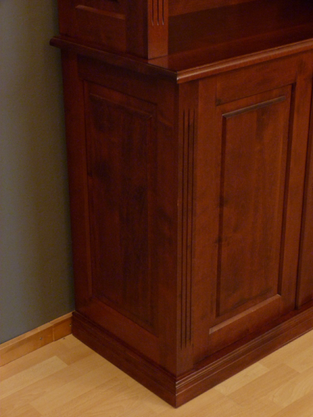 Bücherregal Massivholz, klassisches Bücherregal mit Unterbau Bücherregal Massivholz, klassisches Bücherregal mit Unterbau