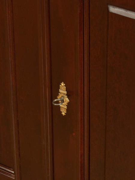 Massivholz Bücherregale nach Maß, Ausstellungsstück in klassischer Form Massivholz Bücherregale nach Maß, Ausstellungsstück in klassischer Form