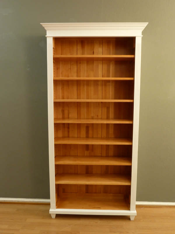 Bücherregale nach Maß, klassisches Regal mit verstellbaren Einlegeböden Bücherregale nach Maß, klassisches Regal mit verstellbaren Einlegeböden