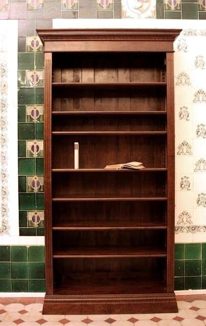 Bücherregal Massivholz im Nussbaumton EINER31 - Bild 1 Bücherregal Massivholz im Nussbaumton EINER31 - Bild 1