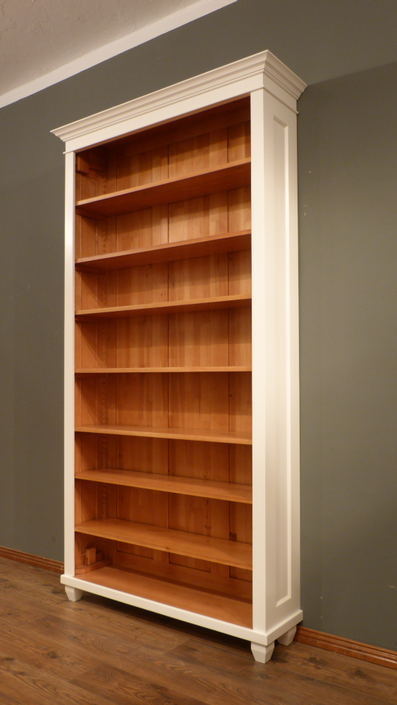 Massivholz Bücherregal im klassischen Stil, komplett zerlegbar Massivholz Bücherregal im klassischen Stil, komplett zerlegbar