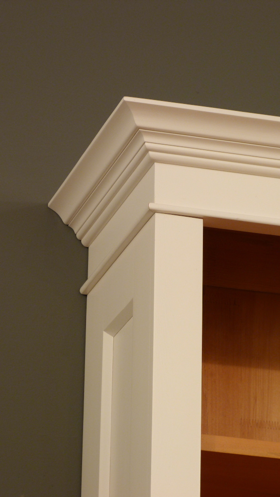 Massivholz Bücherregal im klassischen Stil, komplett zerlegbar Massivholz Bücherregal im klassischen Stil, komplett zerlegbar