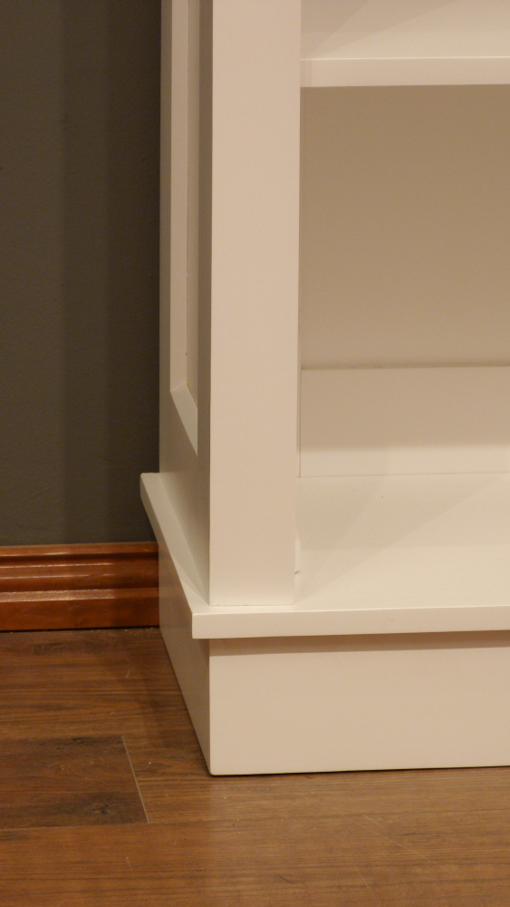 Massivholz Bücherregal im Bauhausstil Massivholz Bücherregal im Bauhausstil