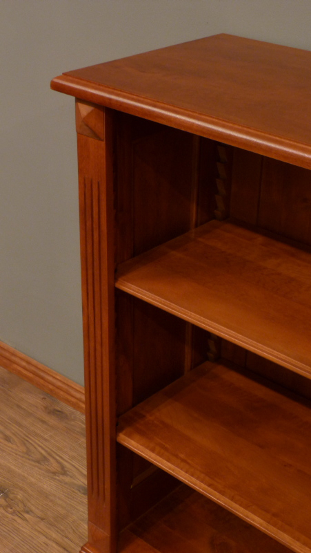 Massivholz Bücherregale nach Maß, flaches Bücherregal in klassischer Gestaltung Massivholz Bücherregale nach Maß, flaches Bücherregal in klassischer Gestaltung