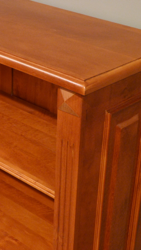 Massivholz Bücherregale nach Maß, flaches Bücherregal in klassischer Gestaltung Massivholz Bücherregale nach Maß, flaches Bücherregal in klassischer Gestaltung