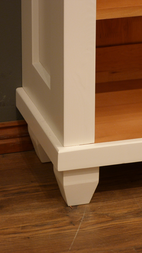 Massivholz Bücherregal im klassischen Stil, komplett zerlegbar Massivholz Bücherregal im klassischen Stil, komplett zerlegbar