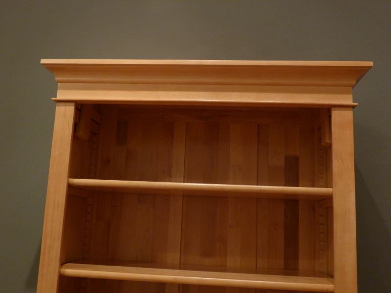 Massivholz Bücherregale nach Maß, Ausstellungsstück in klassischer Form Massivholz Bücherregale nach Maß, Ausstellungsstück in klassischer Form