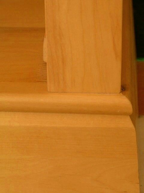 Sockelbereich vom Bücherregal EINER19 - Bild 8 Sockelbereich vom Bücherregal EINER19 - Bild 8