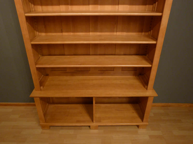 Massivholz Bücherregale nach Maß, gebrauchtes Ausstellungsstück Massivholz Bücherregale nach Maß, gebrauchtes Ausstellungsstück