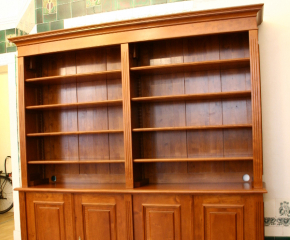 Bücherregal DOPPLER14 mit geschlossenem Unterbau15
