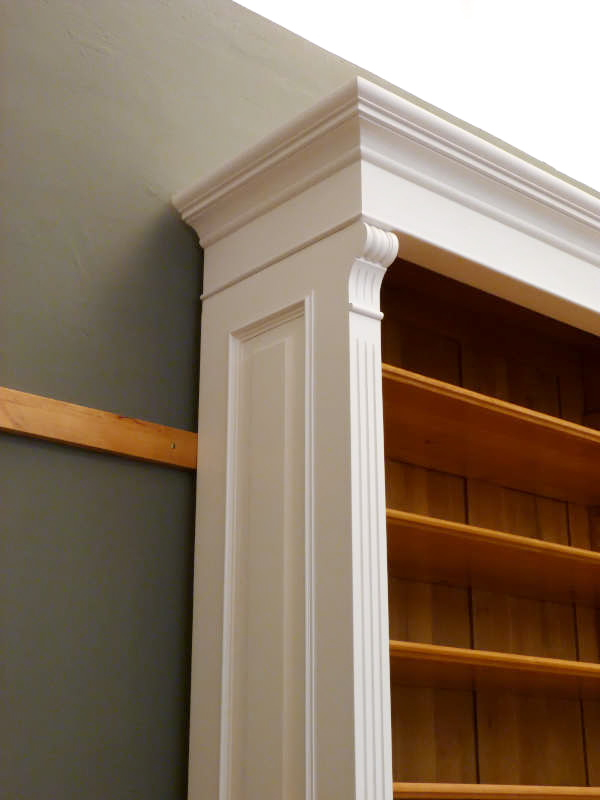 Massivholz Bücherregale nach Maß, Gründerzeitstil weiss lasiert Massivholz Bücherregale nach Maß, Gründerzeitstil weiss lasiert