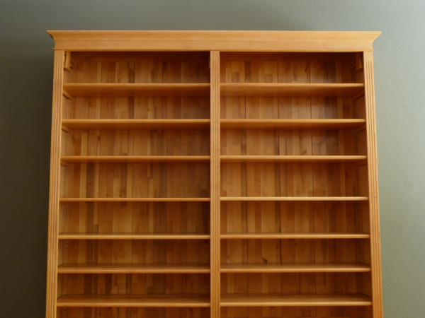 Massivholz Bücherregal mit Unterschrank, komplett zerlegbar Massivholz Bücherregal mit Unterschrank, komplett zerlegbar