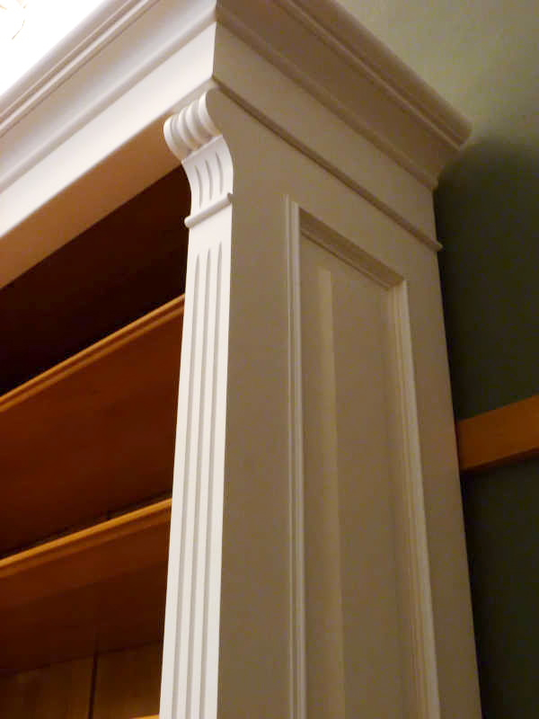 Massivholz Bücherregale nach Maß, Gründerzeitstil weiss lasiert Massivholz Bücherregale nach Maß, Gründerzeitstil weiss lasiert