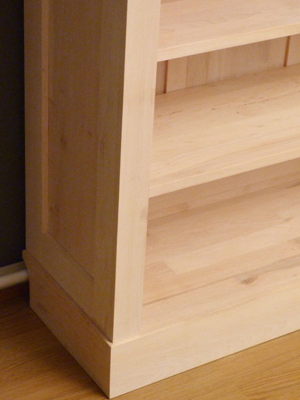 Ein schlichtes Regal im modernen Design massiv Holz DOPPLER25 Ein schlichtes Regal im modernen Design massiv Holz DOPPLER25