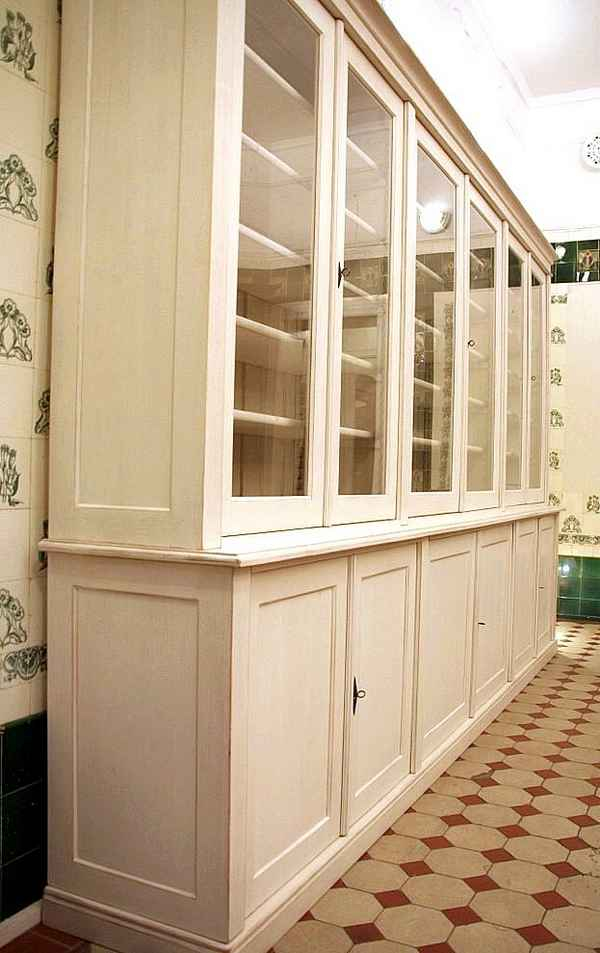 unterer Schrankbereich vom Modell DREIER27 - Bild 9 unterer Schrankbereich vom Modell DREIER27 - Bild 9