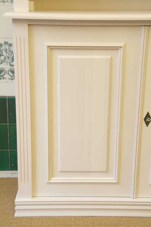 Türfüllung vom weißen Bücherregal DREIER19 - Bild 10 Türfüllung vom weißen Bücherregal DREIER19 - Bild 10