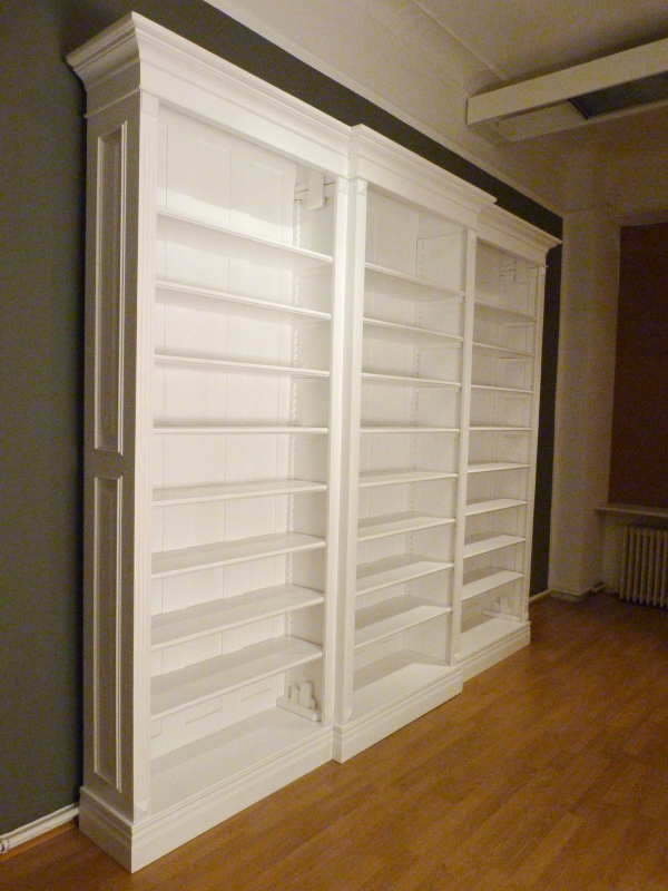 Bücherregal in weiß aus Massivholz DREIER16 Bücherregal in weiß aus Massivholz DREIER16