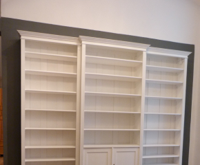 Bücherregal weiss massiv Erle klassisch Klassisches Bücherregal aus