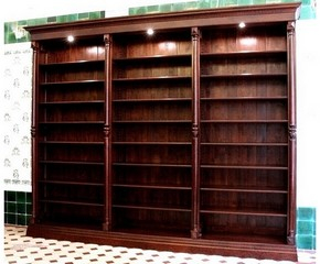Regal DREIER8 massiv Erle Mahagoniton
