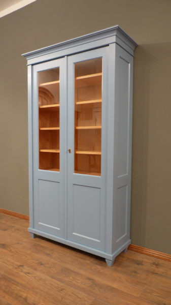 Massivholz Bücherschränke nach Maß, zweitüriger Bücherschrank, massiv Erle, Pastelblau lasiert Massivholz Bücherschränke nach Maß, zweitüriger Bücherschrank, massiv Erle, Pastelblau lasiert