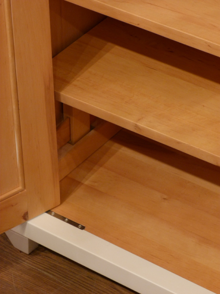 Massivholz Bücherschränke nach Maß, zweitüriger Bücherschrank, massiv Erle, weiss lasiert Massivholz Bücherschränke nach Maß, zweitüriger Bücherschrank, massiv Erle, weiss lasiert