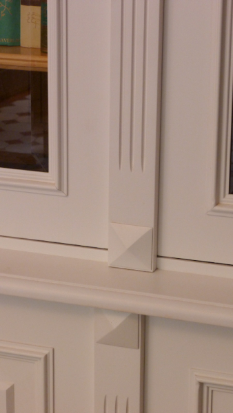 Massivholz Bücherschränke nach Maß, achttüriger Bücherschrank, massiv Erle, weiss lasiert Massivholz Bücherschränke nach Maß, achttüriger Bücherschrank, massiv Erle, weiss lasiert