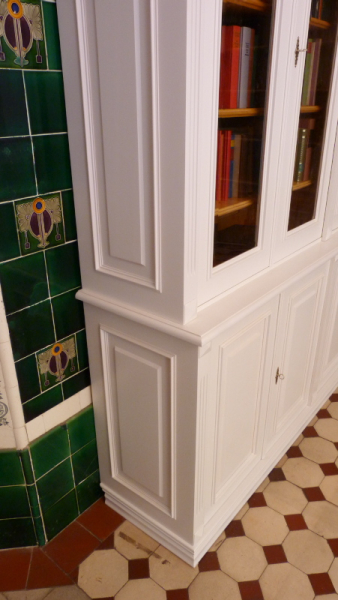 Massivholz Bücherschränke nach Maß, achttüriger Bücherschrank, massiv Erle, weiss lasiert Massivholz Bücherschränke nach Maß, achttüriger Bücherschrank, massiv Erle, weiss lasiert