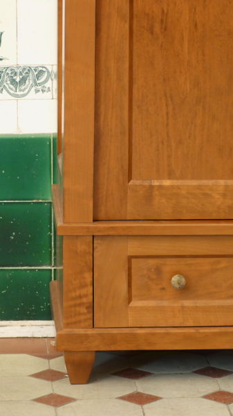 massivholz-b__cherschrank-mit-schublade_6.jpg massivholz-b__cherschrank-mit-schublade_6.jpg