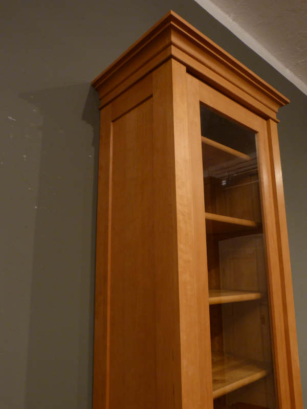 Bücherschrank in Erle massiv, natur 2 Bücherschrank in Erle massiv, natur 2