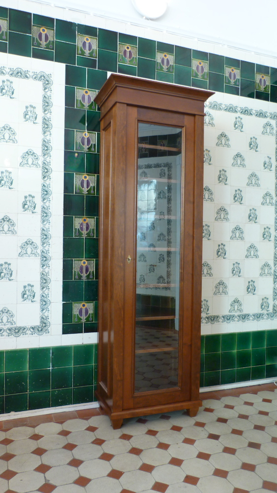 Massivholz Bücherschrank, komplett zerlegbar und alle Böden verstellbar Massivholz Bücherschrank, komplett zerlegbar und alle Böden verstellbar