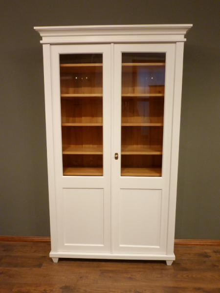 Massivholz Bücherschränke nach Maß, zweitüriger Bücherschrank, massiv Erle, weiss lasiert Massivholz Bücherschränke nach Maß, zweitüriger Bücherschrank, massiv Erle, weiss lasiert