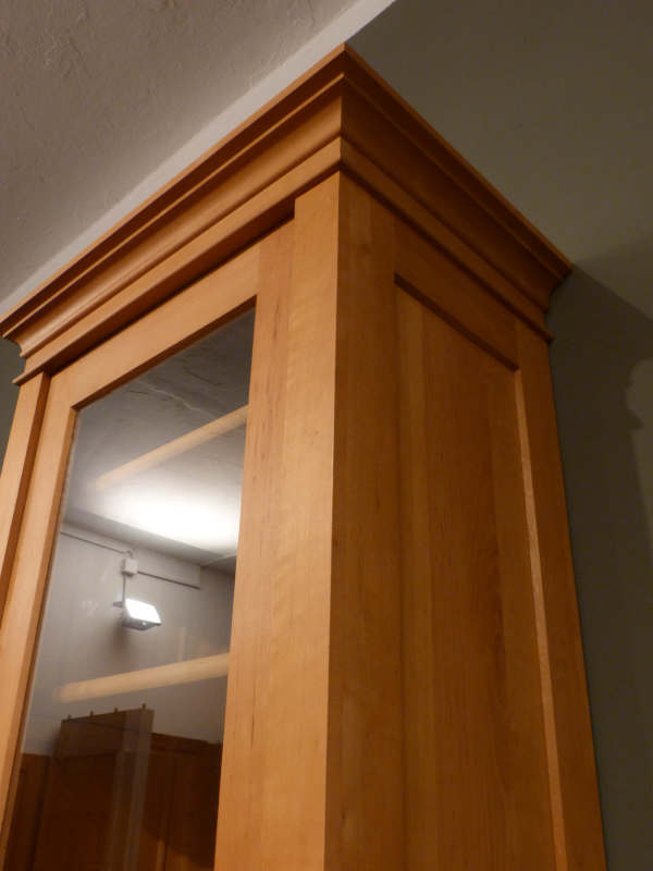 Bücherschrank in Erle massiv, natur 2 Bücherschrank in Erle massiv, natur 2