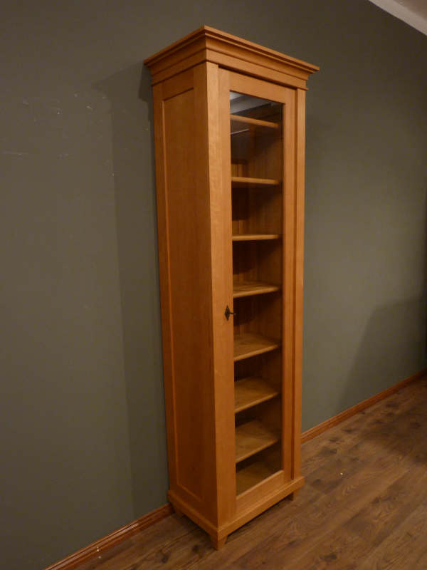 Bücherschrank in Erle massiv, natur 2 Bücherschrank in Erle massiv, natur 2