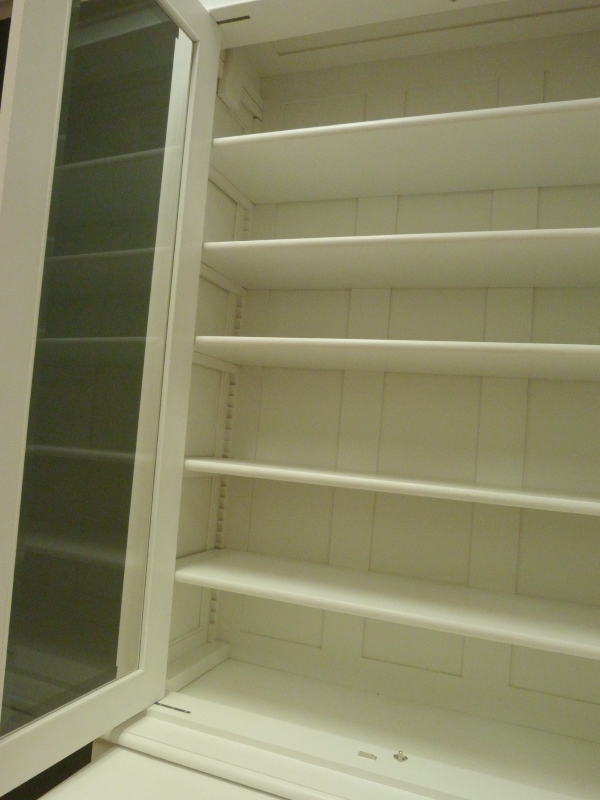 Massivholz Bücherschränke nach Maß, zwölftüriger Bücherschrank mit Tablettauszügen Massivholz Bücherschränke nach Maß, zwölftüriger Bücherschrank mit Tablettauszügen