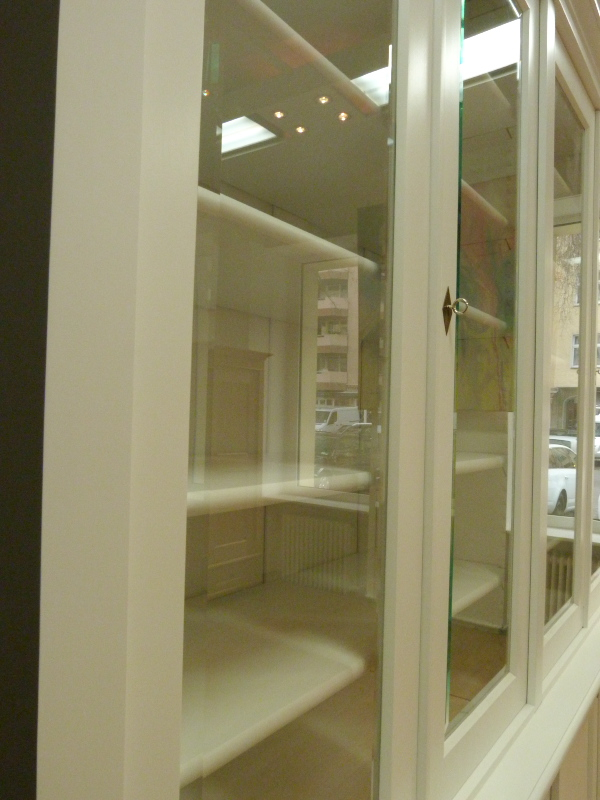 Massivholz Bücherschränke nach Maß, zwölftüriger Bücherschrank mit Tablettauszügen Massivholz Bücherschränke nach Maß, zwölftüriger Bücherschrank mit Tablettauszügen