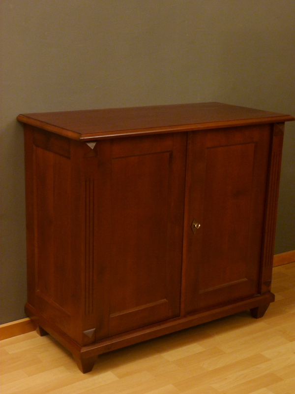 Massivholzmöbel nach Maß, Anrichte im klassischen Stil, massiv Erle Massivholzmöbel nach Maß, Anrichte im klassischen Stil, massiv Erle