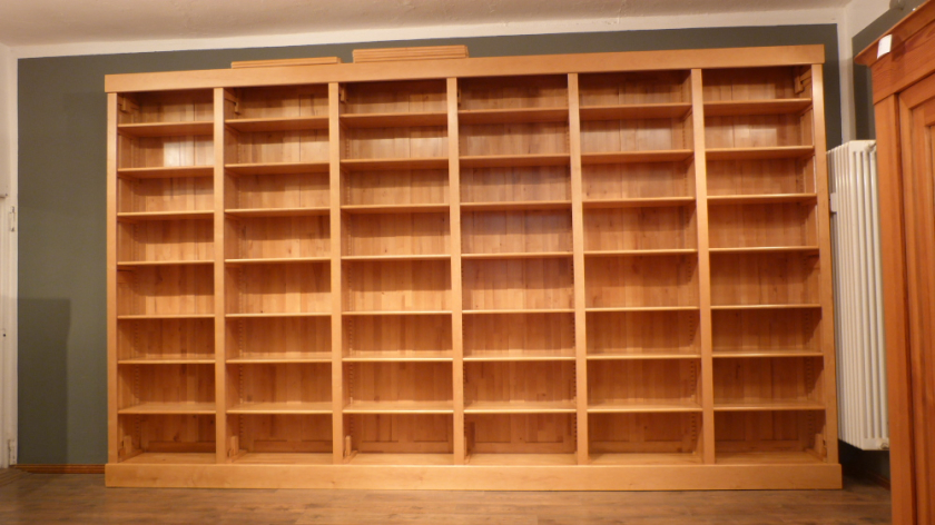 Elegante Bücherwand, massiv Erle, komplett zerlegbar Elegante Bücherwand, massiv Erle, komplett zerlegbar