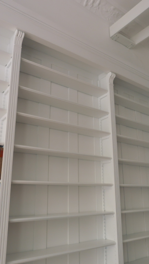 Bücherwand im Gründerzeitstil, massiv Erle Bücherwand im Gründerzeitstil, massiv Erle