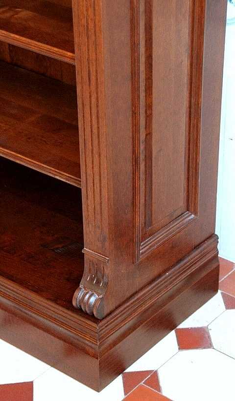 Sockelbereich der Bücherwand WAND21 - Bild 6 Sockelbereich der Bücherwand WAND21 - Bild 6