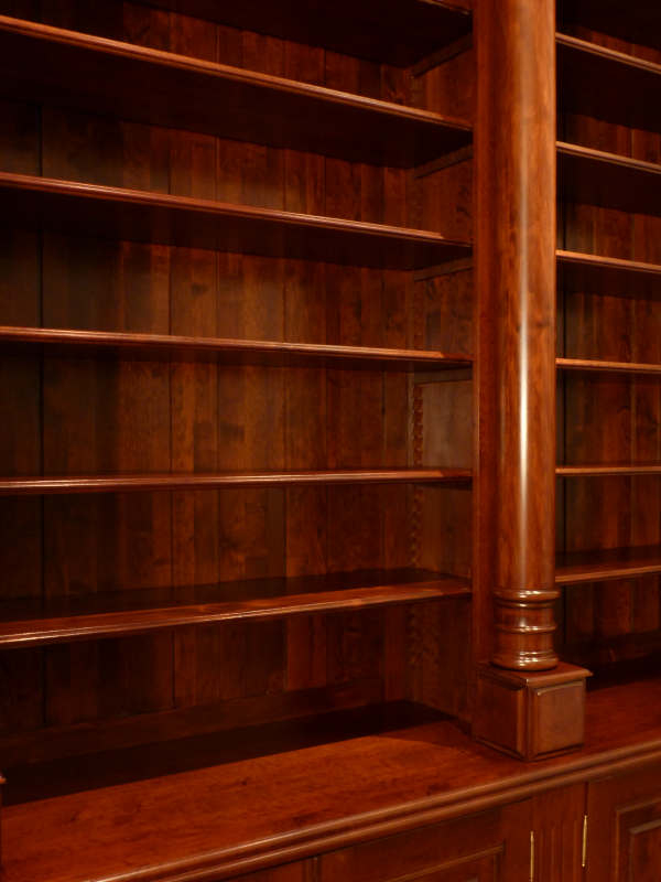 Massivholz Bücherregale nach Maß, Monumentale Ausführung mit Säulen Massivholz Bücherregale nach Maß, Monumentale Ausführung mit Säulen