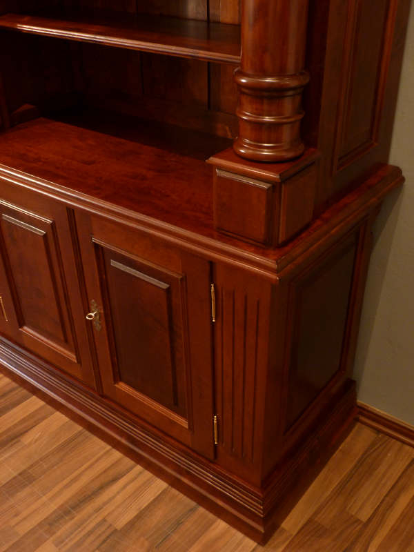 Massivholz Bücherregale nach Maß, Monumentale Ausführung mit Säulen Massivholz Bücherregale nach Maß, Monumentale Ausführung mit Säulen