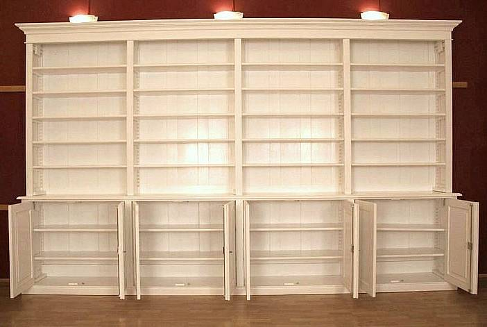 Bücherwand in weiß lasiert mit Türen WAND3 - Bild 3 Bücherwand in weiß lasiert mit Türen WAND3 - Bild 3