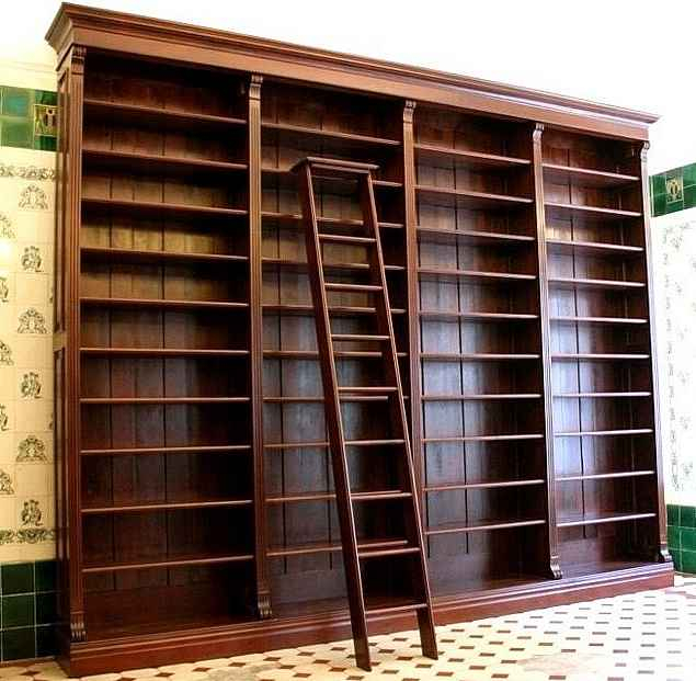 Regalwand mit Leiter aus Massivholz WAND5 - Bild 2 Regalwand mit Leiter aus Massivholz WAND5 - Bild 2