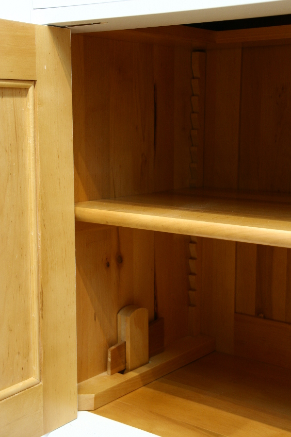 Massivholz Bücherregale nach Maß, Regalwand verglast und mit Auszügen Massivholz Bücherregale nach Maß, Regalwand verglast und mit Auszügen