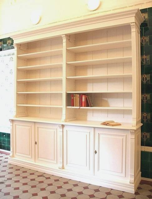 Regal mit 4-türigem Schrank in weiß lasiert DOPPLER1 - Bild 2 Regal mit 4-türigem Schrank in weiß lasiert DOPPLER1 - Bild 2