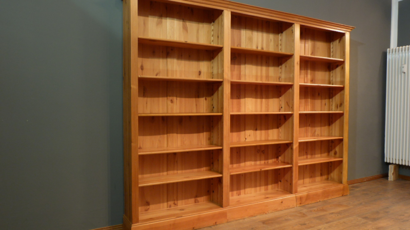 Bücherregal Massivholz, Kiefer, klassisch gestaltet Bücherregal Massivholz, Kiefer, klassisch gestaltet