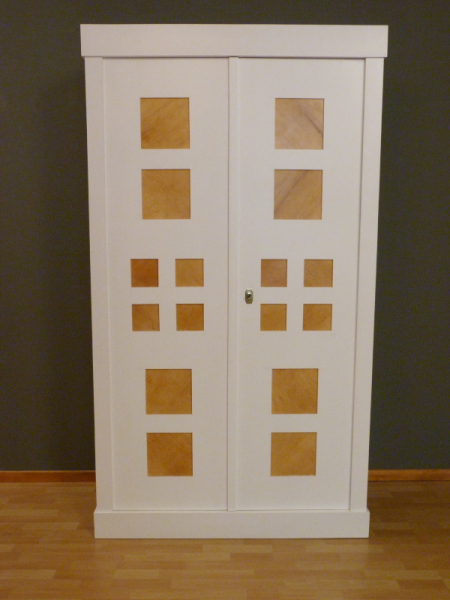 Kleiderschrank, Massivholz Erle, weiss lasiert Kleiderschrank, Massivholz Erle, weiss lasiert